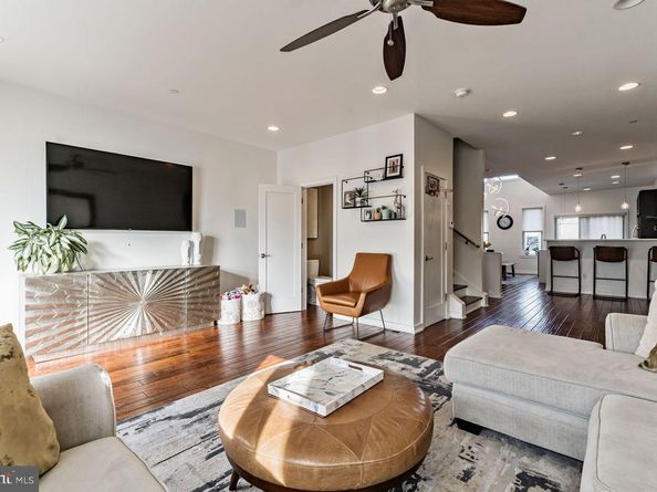603 Poplar Street, Philadelphia PA 19123