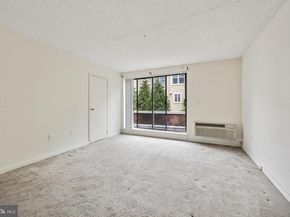200 Lombard Street GU12, Philadelphia PA 19147