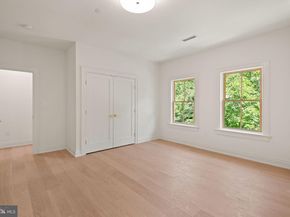 5022 Cathedral Avenue NW, Washington DC 20016