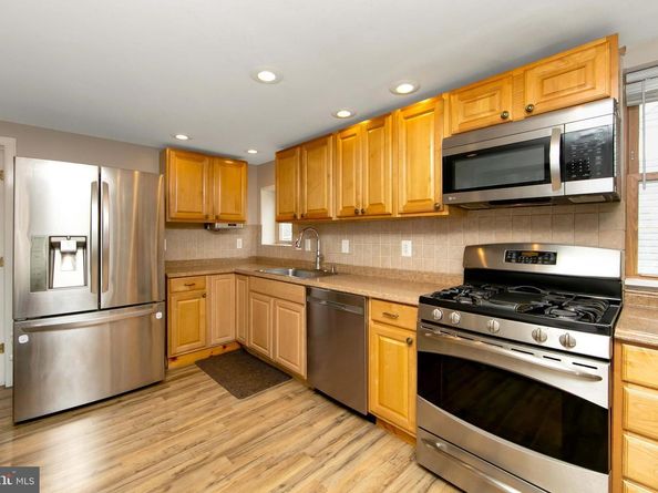 609 S Elmwood Avenue, Glenolden PA 19036