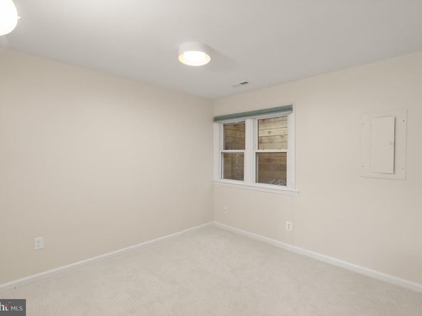 2905 S Woodstock Street C, Arlington VA 22206