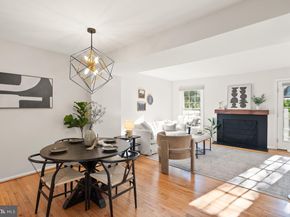 2905 S Woodstock Street C, Arlington VA 22206