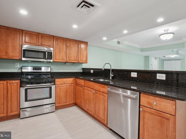 1515 S Arlington Ridge Road 603, Arlington VA 22202
