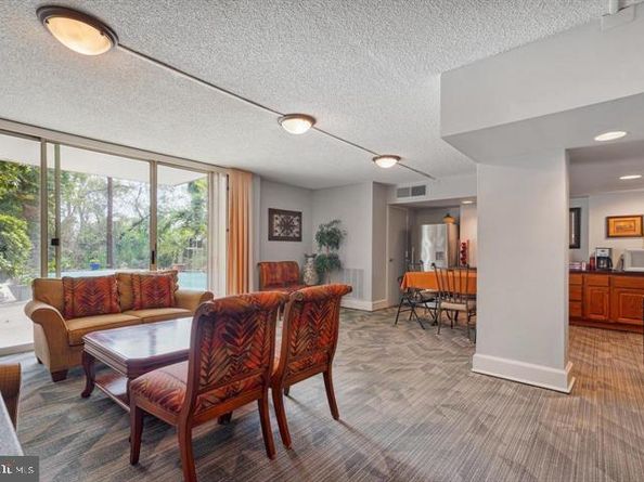 1515 S Arlington Ridge Road 603, Arlington VA 22202