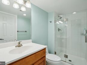 1515 S Arlington Ridge Road 603, Arlington VA 22202