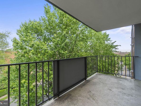 1515 S Arlington Ridge Road 603, Arlington VA 22202