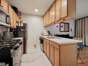 1100 Vine Street 1409, Philadelphia PA 19107
