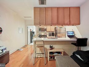 1100 Vine Street 1409, Philadelphia PA 19107