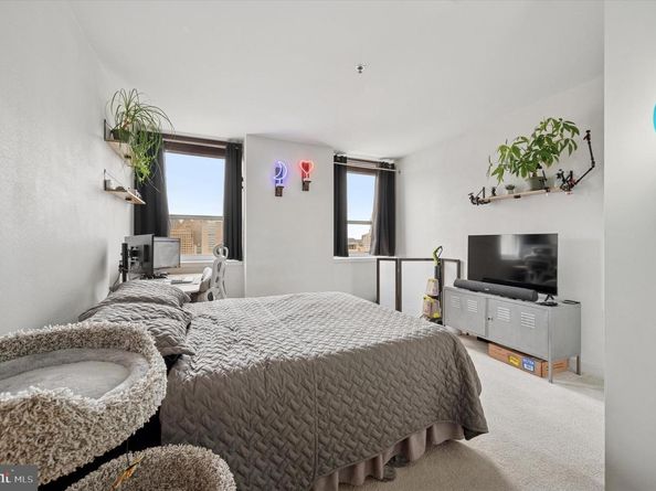 1100 Vine Street 1409, Philadelphia PA 19107