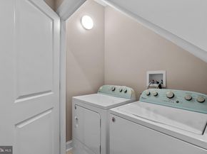 2113 Reed Street, Philadelphia PA 19146