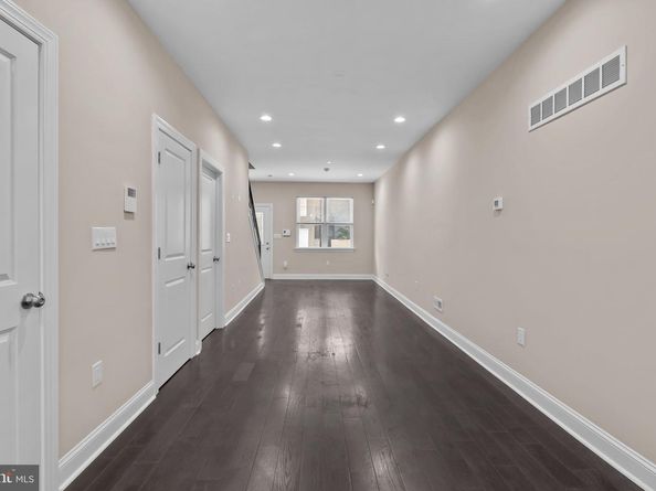 2113 Reed Street, Philadelphia PA 19146