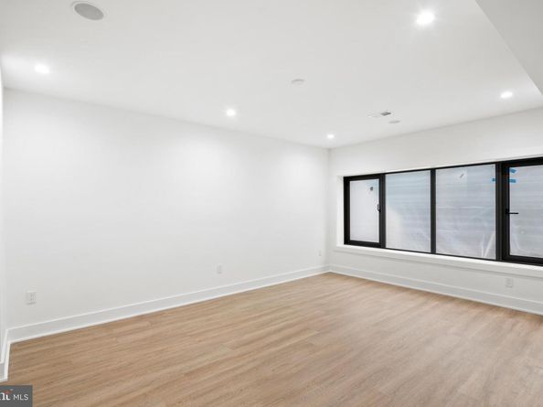 1205 Crest Lane, Mclean VA 22101