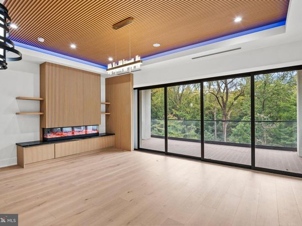 1205 Crest Lane, Mclean VA 22101