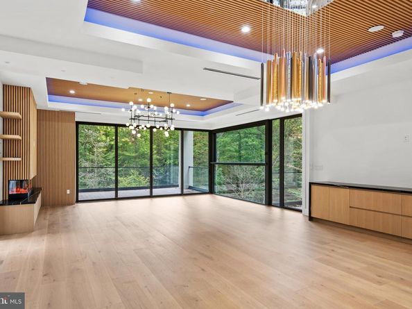 1205 Crest Lane, Mclean VA 22101