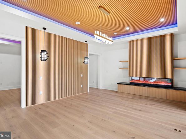 1205 Crest Lane, Mclean VA 22101