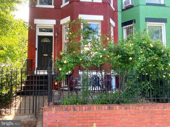 1526 1st Street NW