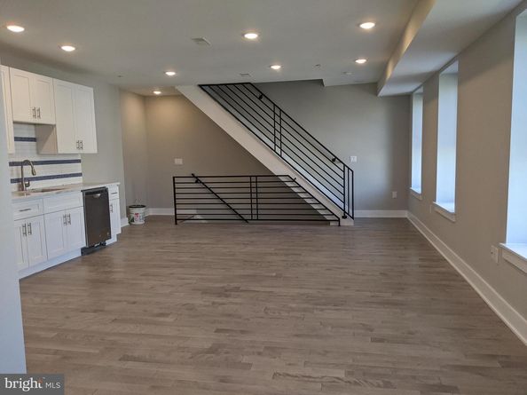 6526 Ridge Avenue, Philadelphia PA 19128