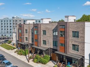 6526 Ridge Avenue, Philadelphia PA 19128