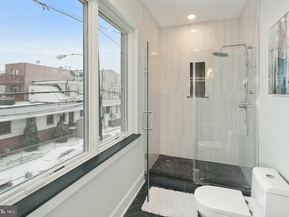 6526 Ridge Avenue, Philadelphia PA 19128