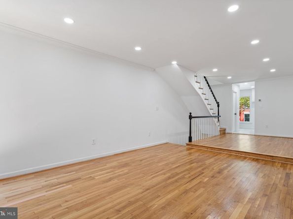 337 11TH Street SE, Washington DC 20003