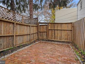 337 11TH Street SE, Washington DC 20003