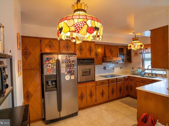 2826 Bittern Place, Philadelphia PA 19142