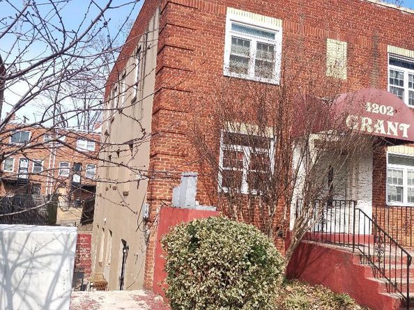 4202 Grant Street NE 202, Washington DC 20019