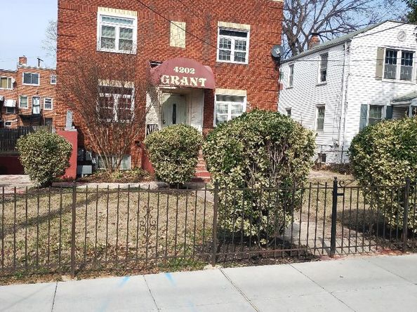 4202 Grant Street NE 202, Washington DC 20019