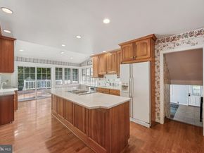 417 Toland Drive, Fort Washington PA 19034