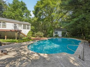 417 Toland Drive, Fort Washington PA 19034