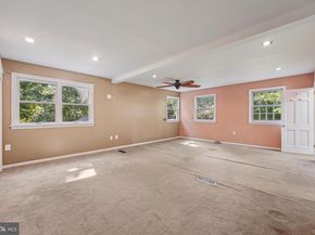 417 Toland Drive, Fort Washington PA 19034