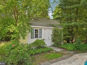 417 Toland Drive, Fort Washington PA 19034