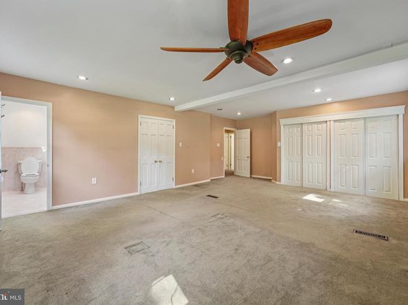 417 Toland Drive, Fort Washington PA 19034