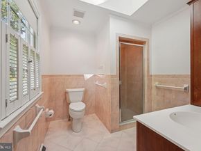 417 Toland Drive, Fort Washington PA 19034
