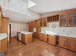417 Toland Drive, Fort Washington PA 19034