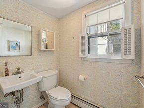 417 Toland Drive, Fort Washington PA 19034