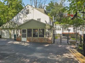 417 Toland Drive, Fort Washington PA 19034