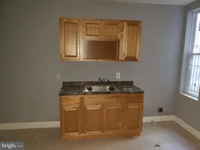 1742 W Erie Avenue, Philadelphia PA 19140