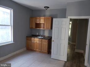 1742 W Erie Avenue, Philadelphia PA 19140