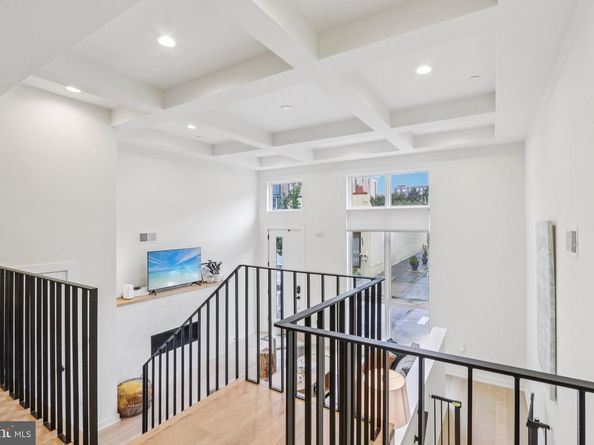 953 N Marshall Street, Philadelphia PA 19123