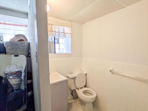 5744 N 12TH Street, Philadelphia PA 19141