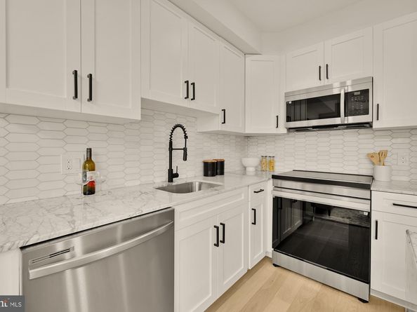 2610 41st Street NW 5, Washington DC 20007