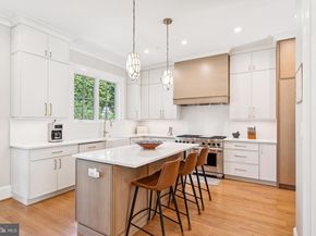 5537 Hawthorne Place NW, Washington DC 20016