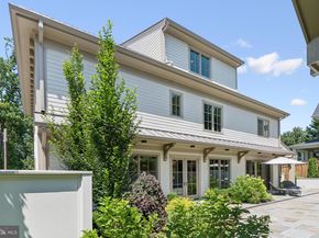 5537 Hawthorne Place NW, Washington DC 20016