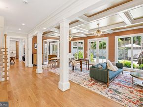 5537 Hawthorne Place NW, Washington DC 20016