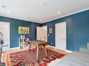 5537 Hawthorne Place NW, Washington DC 20016