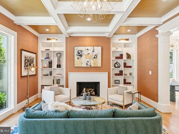 5537 Hawthorne Place NW, Washington DC 20016