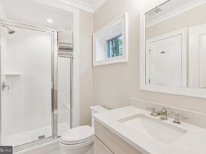 5537 Hawthorne Place NW, Washington DC 20016