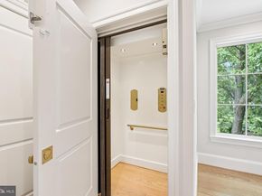 5537 Hawthorne Place NW, Washington DC 20016
