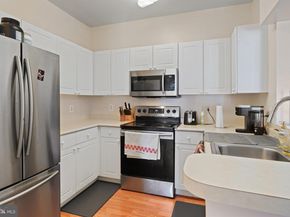 4551 Strutfield Lane 4315, Alexandria VA 22311
